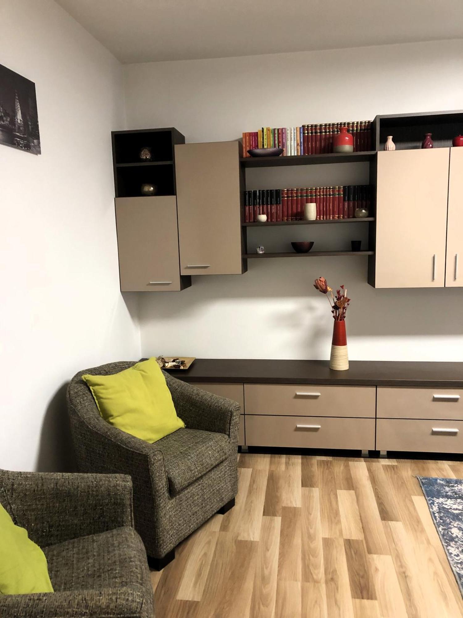 Adrian Home Mega Ploieşti Extérieur photo