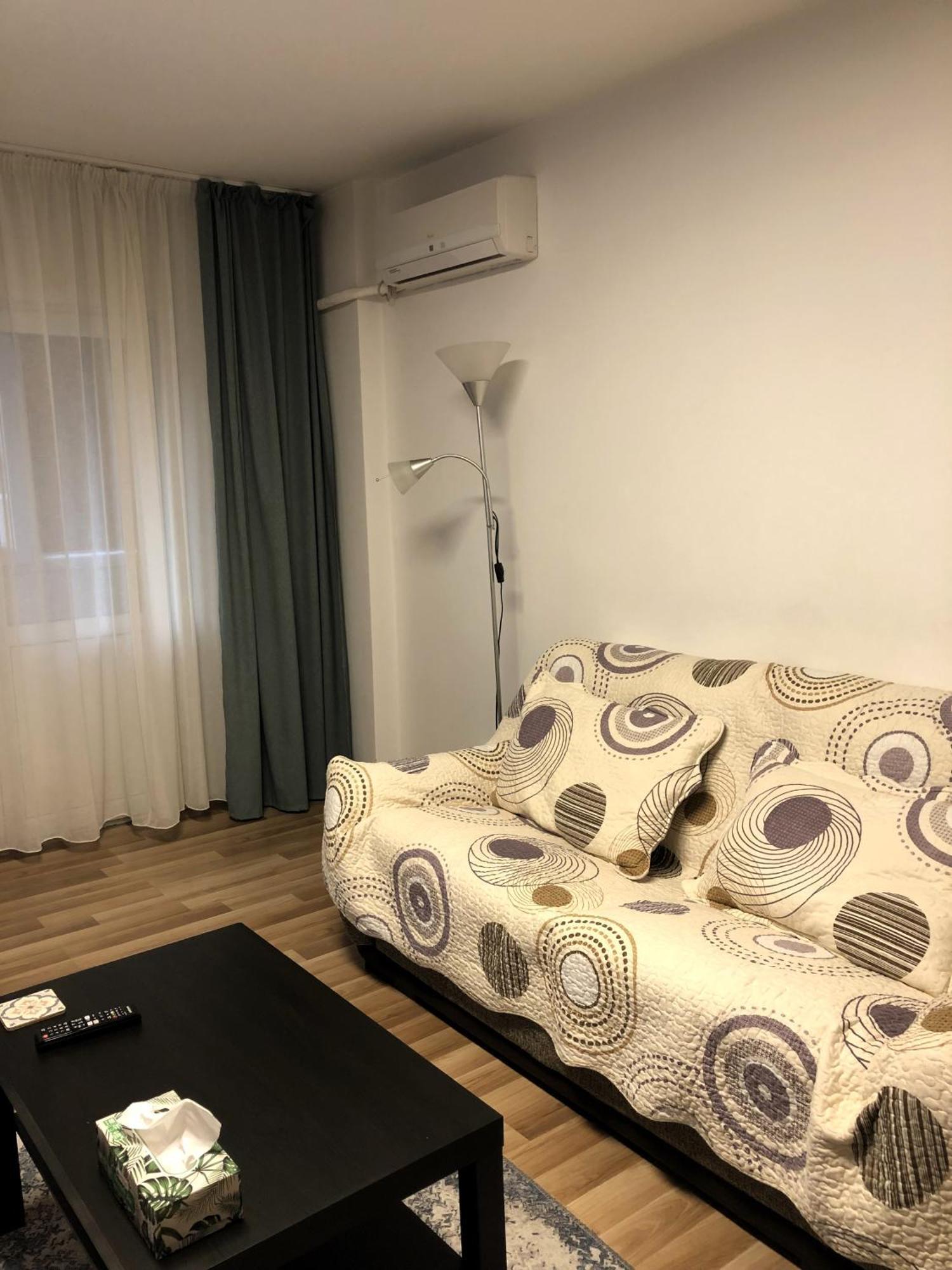 Adrian Home Mega Ploieşti Extérieur photo